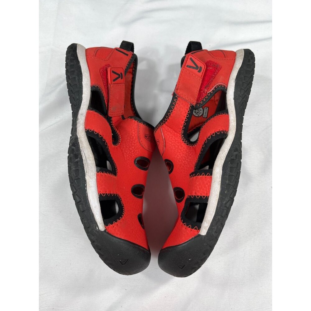 Keen SKU 7924 Kids Red Black Closed Toe Water Sandals Size 5 - Picture 3 of 11